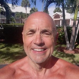 Meet your Posher, Tom